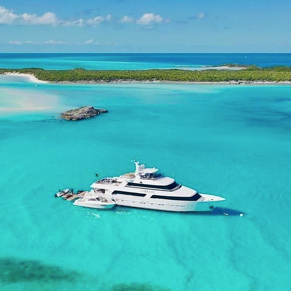 Sea Axis Yacht - Image 1